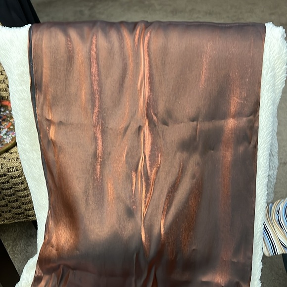 Beautiful 2 Piece Skirt and Top with Shawl - Picture 6 of 6